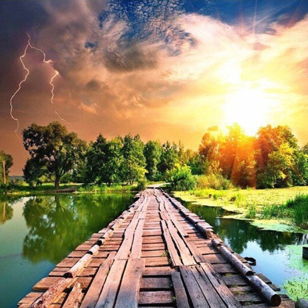 Shinning Sun & Striking Light Diamond Painting