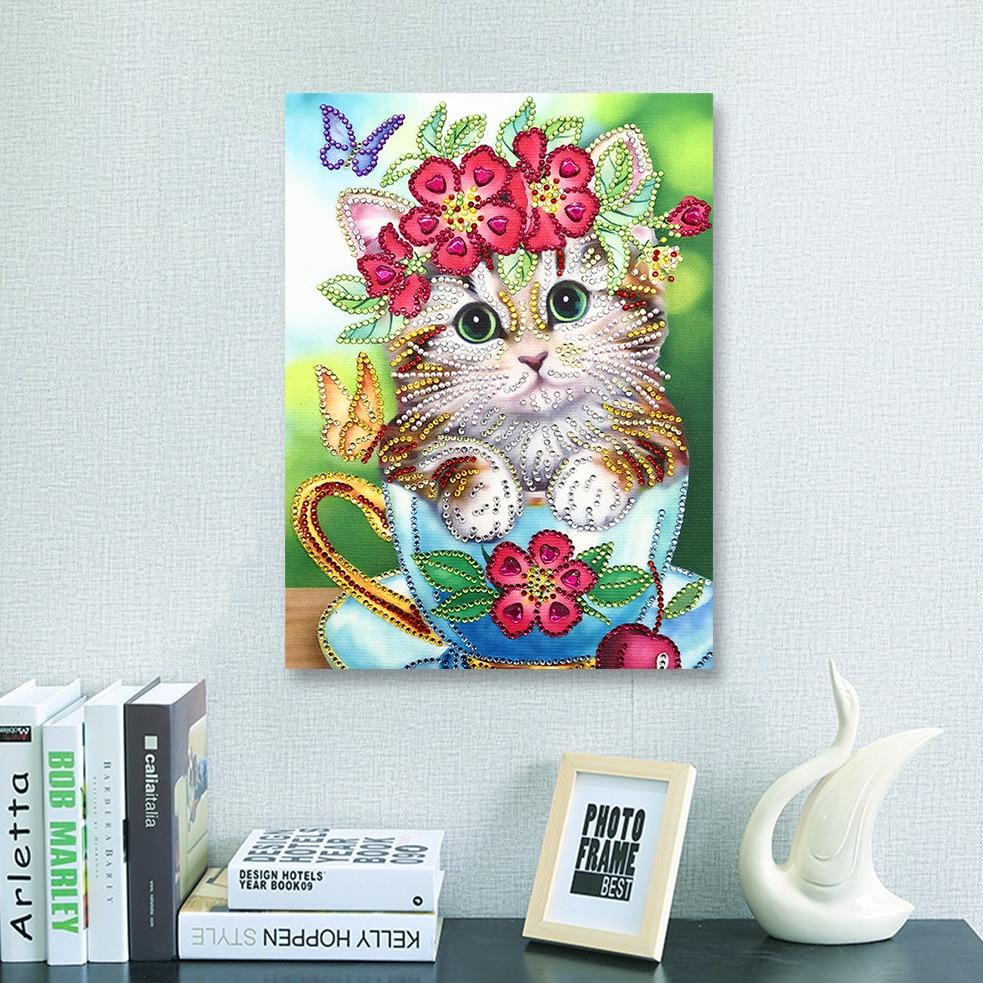 Schattige kat met bloemen - speciaal diamond painting