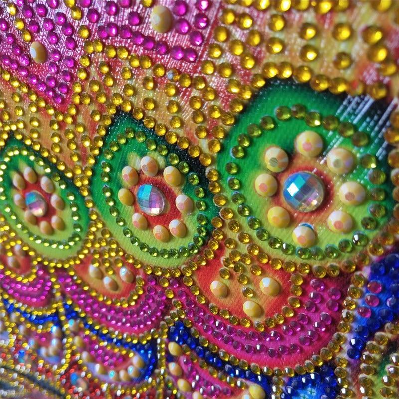 Rood Uil - speciaal diamond painting