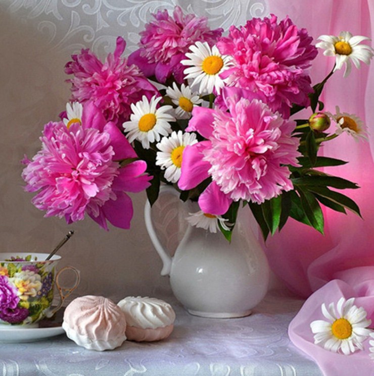 Gorgeous Pink Peonies & Daisies Diamond Painting