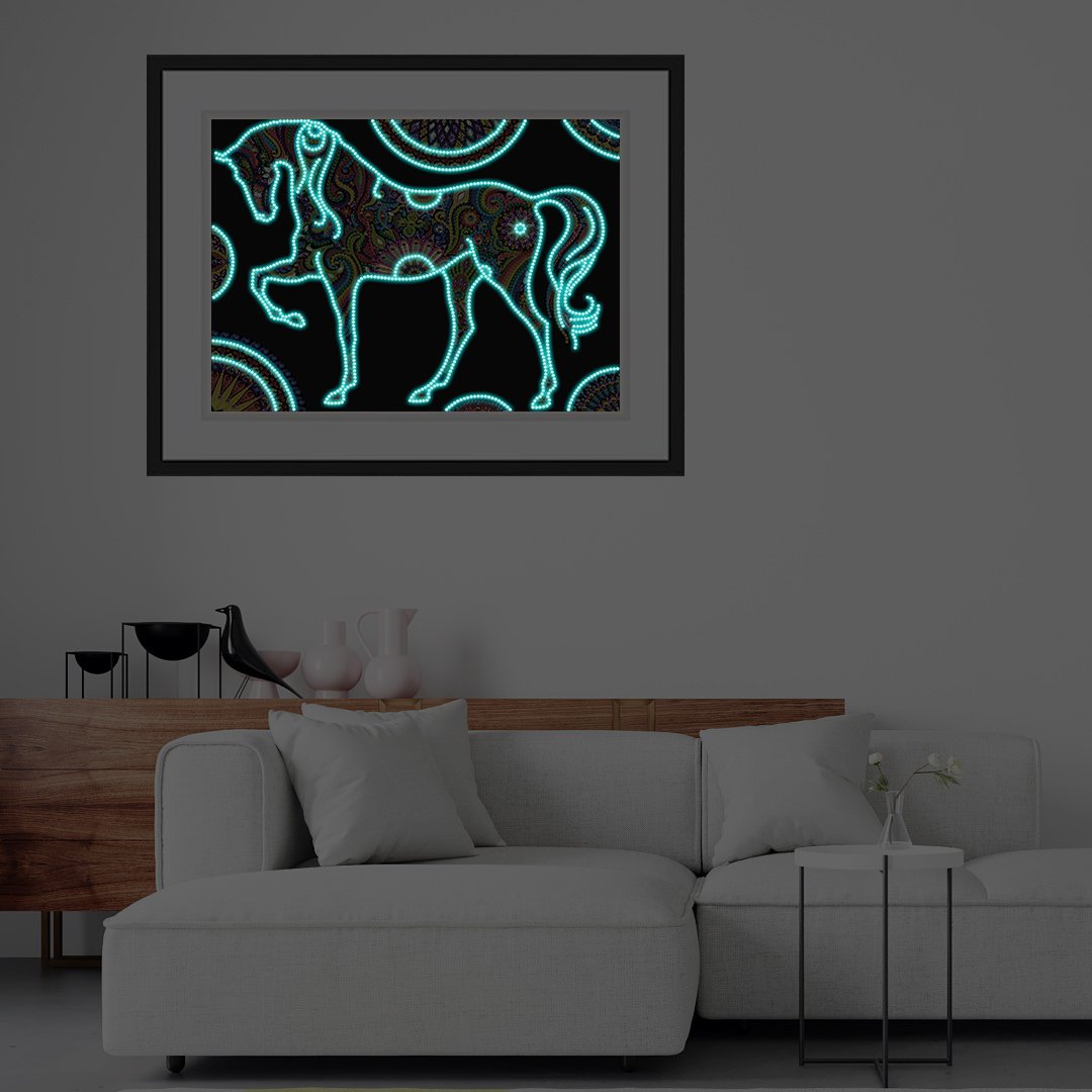 5D nachtgloed lichtgevend paard diamond painting
